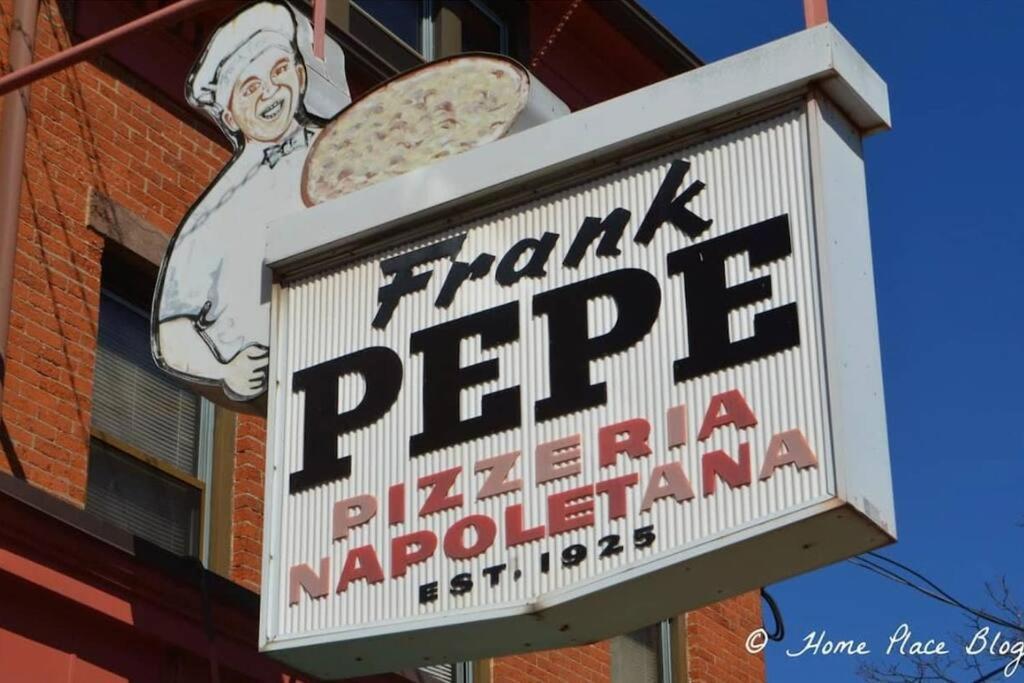 Peachy Paradise In East Rock Near Dt/Yale نيو هافن المظهر الخارجي الصورة